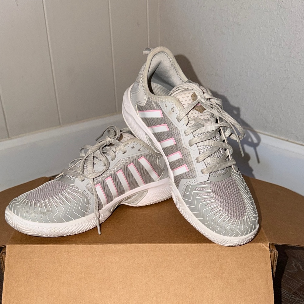 K-Swiss Women's Gray and Pink Athletic Shoes